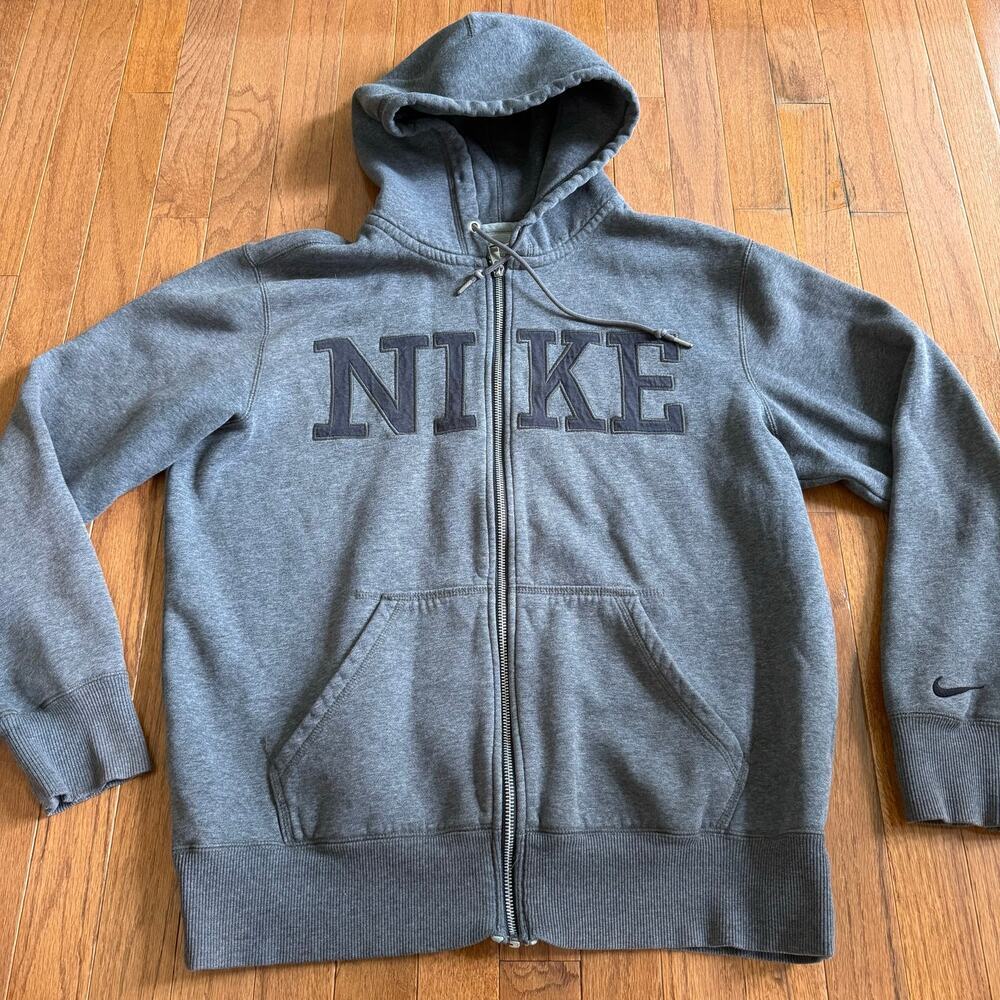 Men’s Y2K Style Gray/Black Nike Spelled Logo Zip-Up Casual Fleece Jacket Sz L